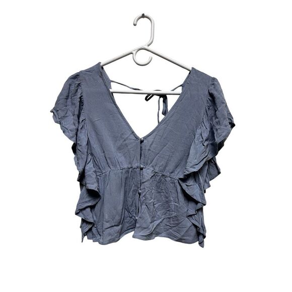 CNV) NWT Altar'd State XS Blouse Top Ruffle Blue Short Sleeve Peplum V Back‎ New - Picture 1 of 7